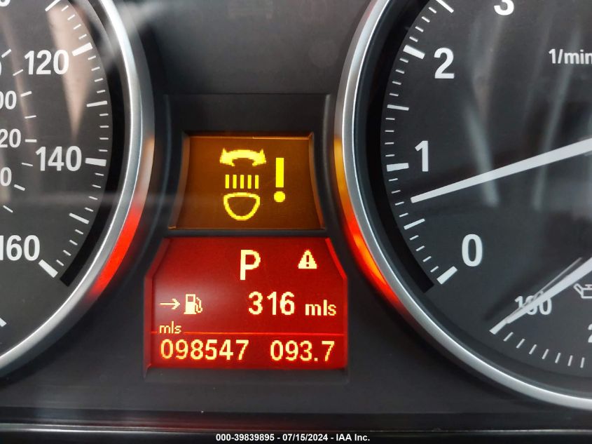 2008 BMW 328I VIN: WBAWB33528P132304 Lot: 39839895