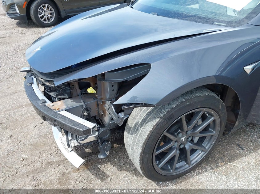 VIN 5YJ3E1EB0KF421350 2019 TESLA MODEL 3