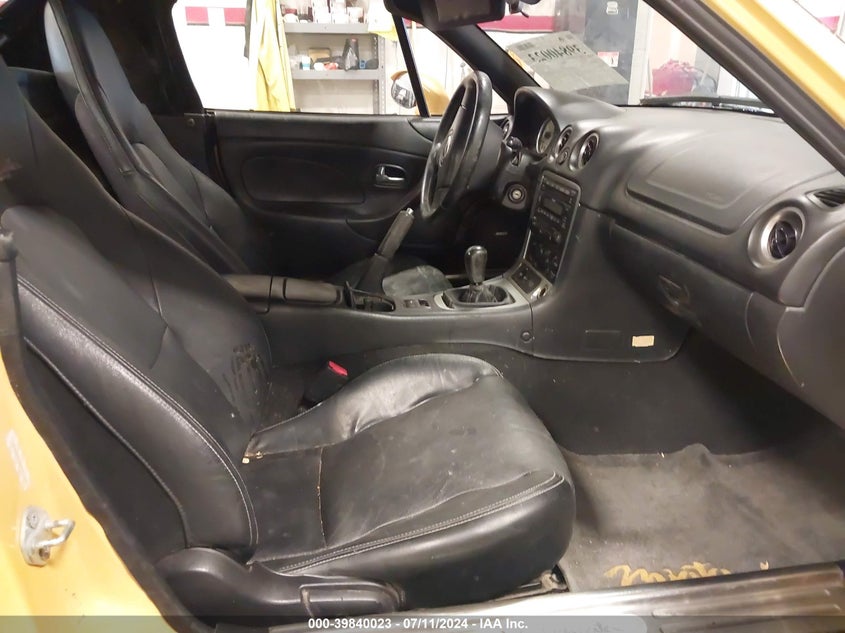 2002 Mazda Mx-5 Miata Cloth/Ls/Se VIN: JM1NB353620231380 Lot: 39840023