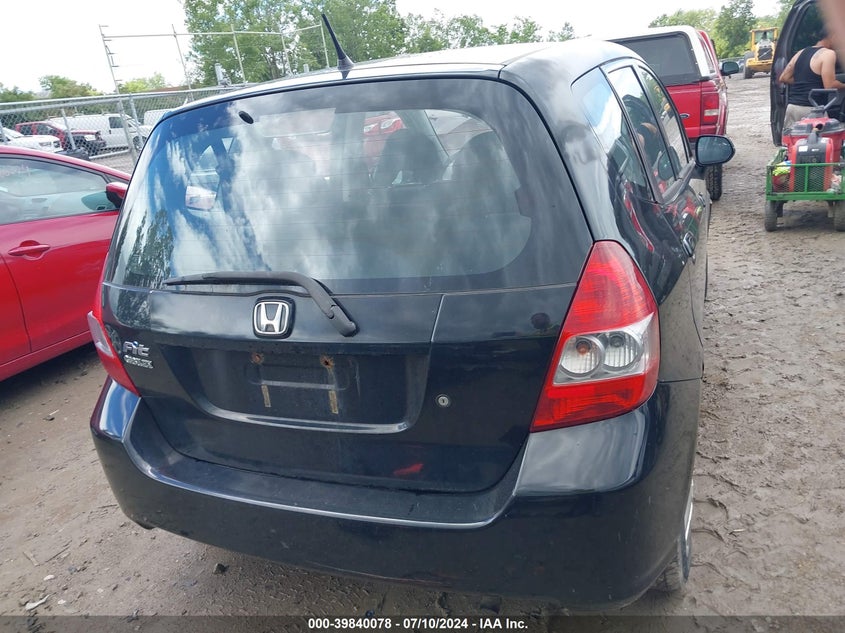 2008 Honda Fit VIN: JHMGD38488S042216 Lot: 39840078