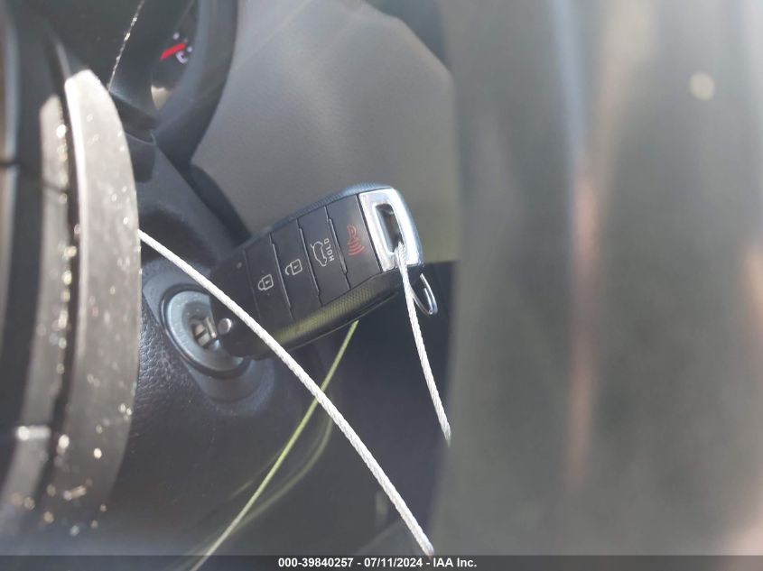 2015 Kia Soul VIN: KNDJN2A25F7140692 Lot: 39840257