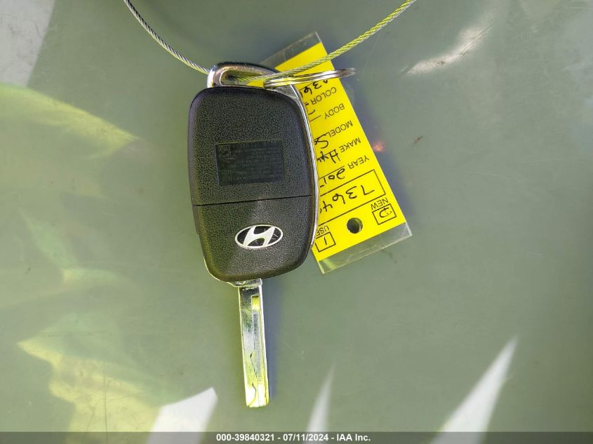 2017 Hyundai Santa Fe Sport 2.4L VIN: 5NMZU3LB5HH036692 Lot: 39840321