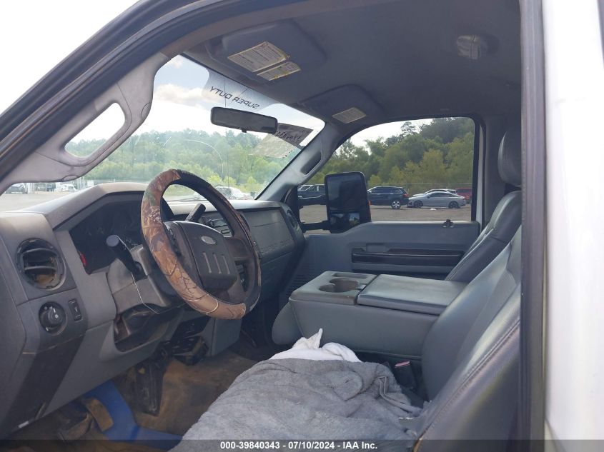 2011 Ford F-450 Chassis Xl VIN: 1FDUF4GY2BEA15488 Lot: 39840343