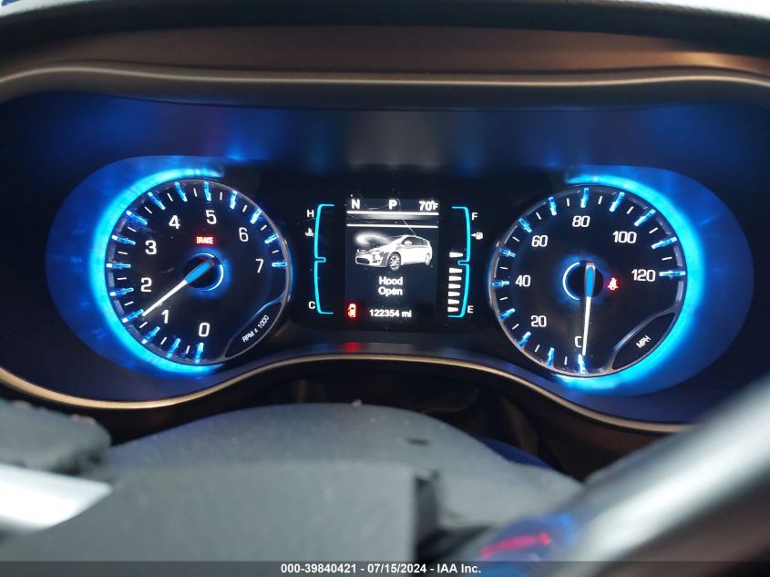 2017 Chrysler Pacifica Touring-L VIN: 2C4RC1BG3HR620647 Lot: 39840421