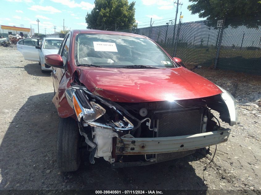 3N1CN7APXJL812870 2018 Nissan Versa 1.6 Sv