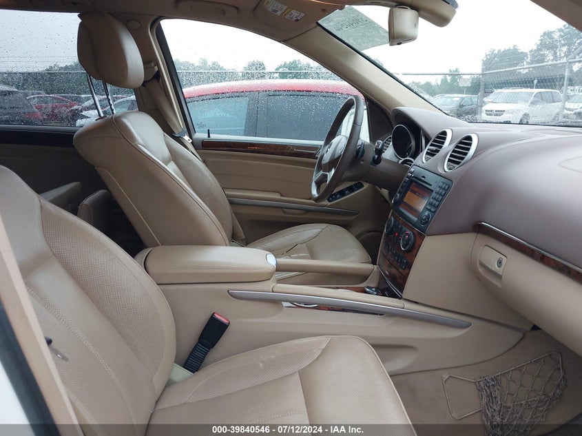 2011 Mercedes-Benz Gl 450 4Matic VIN: 4JGBF7BE3BA720815 Lot: 39840546