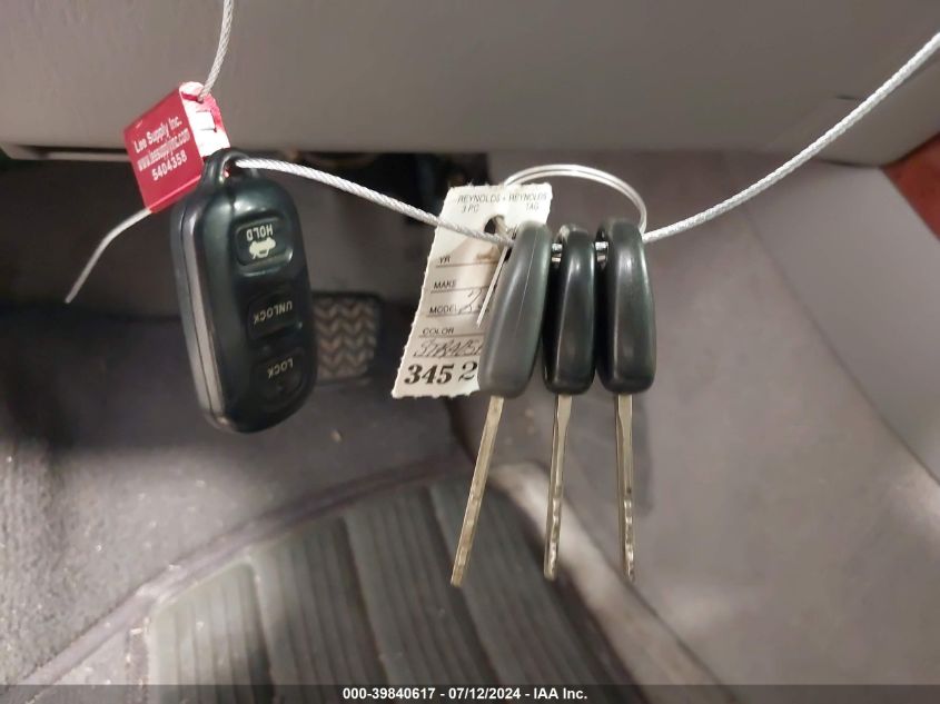 2004 Toyota Camry Xle VIN: 4T1BE32KX4U337652 Lot: 39840617