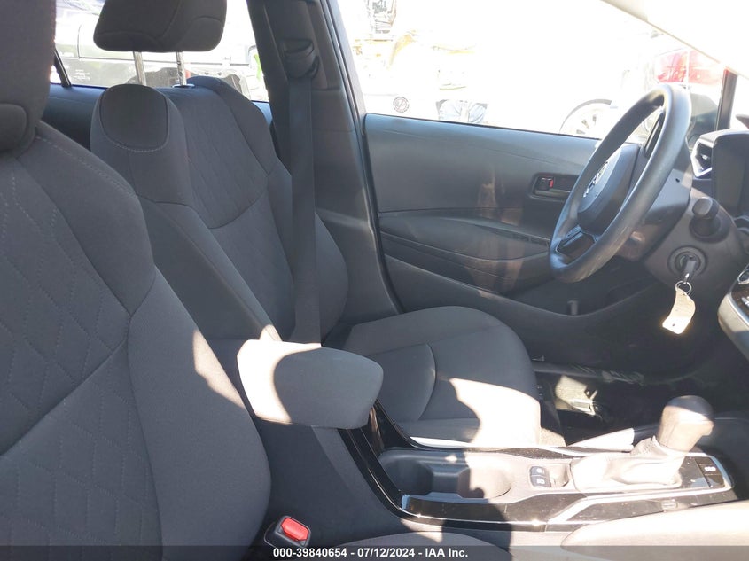 2022 TOYOTA COROLLA LE - 5YFEPMAE6NP293919