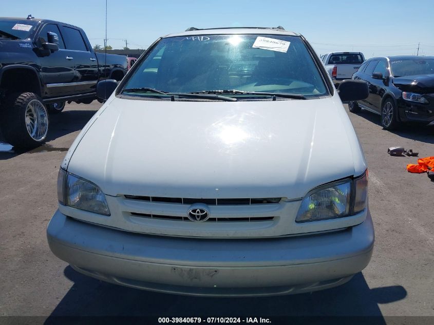 1999 Toyota Sienna Xle VIN: 4T3ZF13C9XU117566 Lot: 39840679