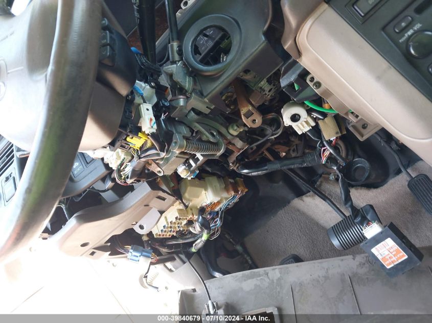 1999 Toyota Sienna Xle VIN: 4T3ZF13C9XU117566 Lot: 39840679