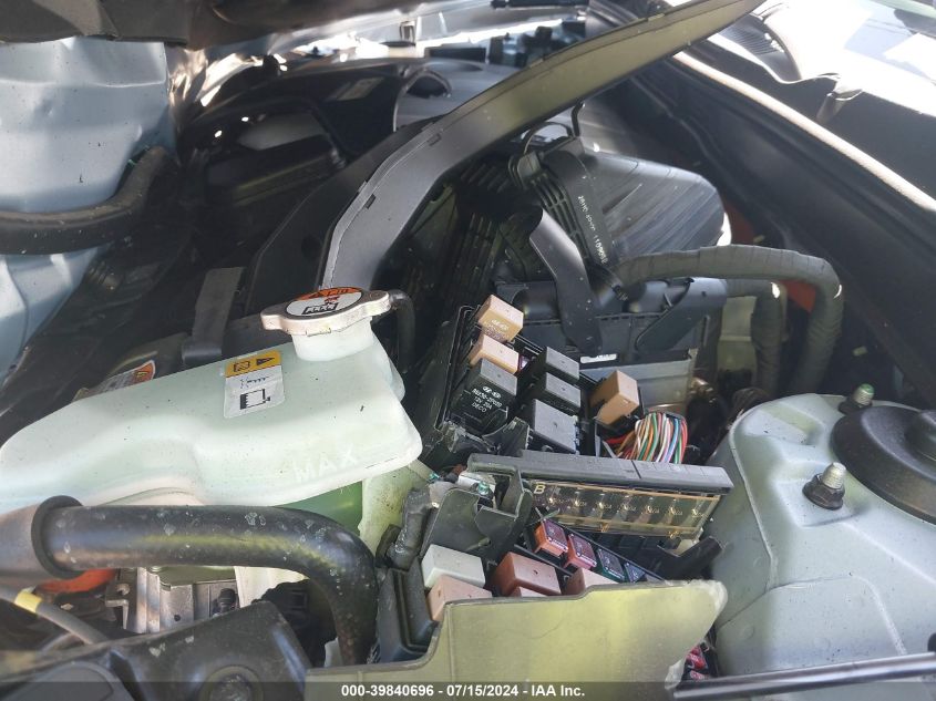 2011 Hyundai Sonata Hybrid VIN: KMHEC4A48BA015747 Lot: 39840696