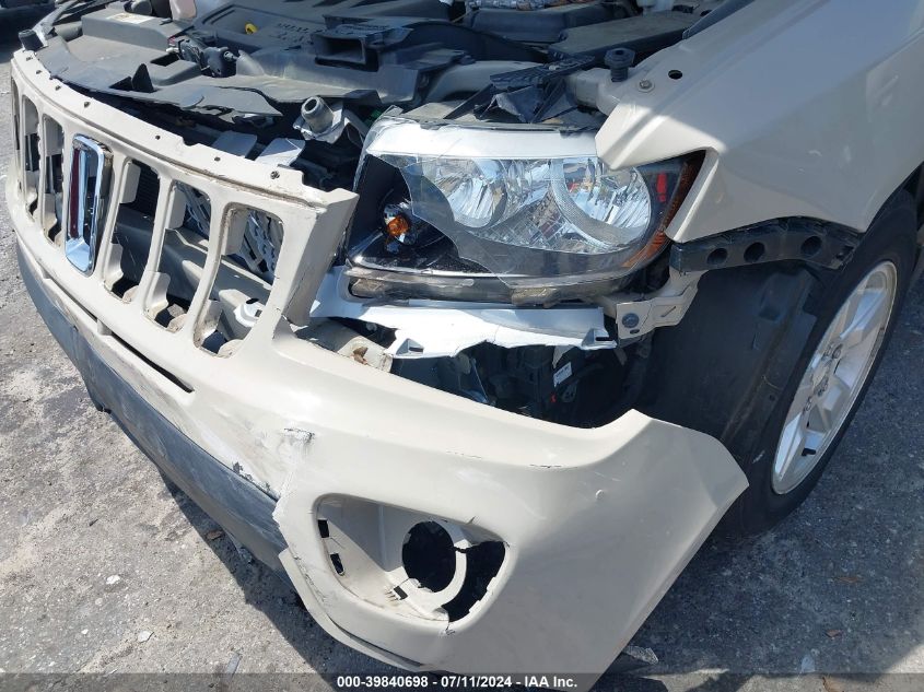 2016 Jeep Compass Latitude VIN: 1C4NJCEB0GD749060 Lot: 39840698