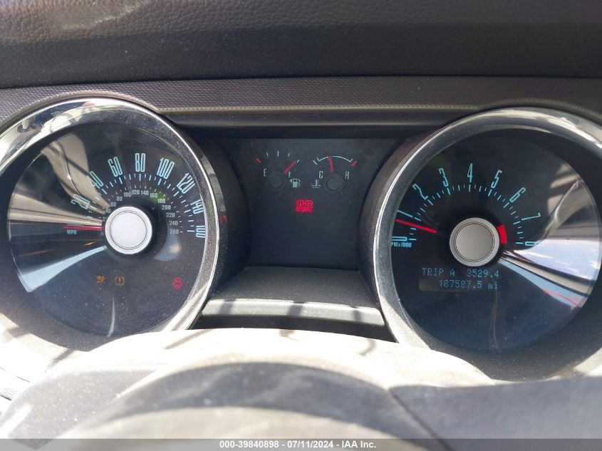 2011 Ford Mustang V6 VIN: 1ZVBP8AM3B5106109 Lot: 39840898