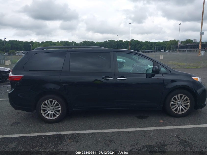 2016 Toyota Sienna Xle Premium 8 Passenger VIN: 5TDYK3DC8GS696472 Lot: 39840961