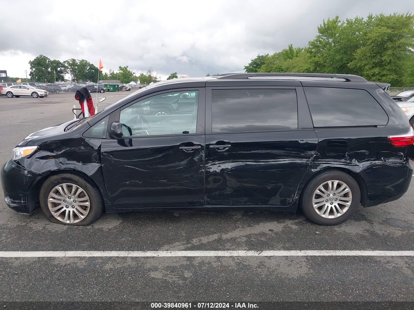 2016 Toyota Sienna Xle Premium 8 Passenger VIN: 5TDYK3DC8GS696472 Lot: 39840961
