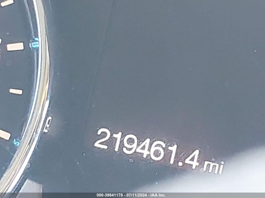 2011 Ford F-150 Platinum VIN: 1FTFW1ETXBFC97604 Lot: 39841178