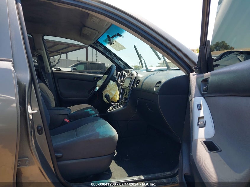 2007 Toyota Matrix VIN: 2T1KR32E17C639111 Lot: 39841238