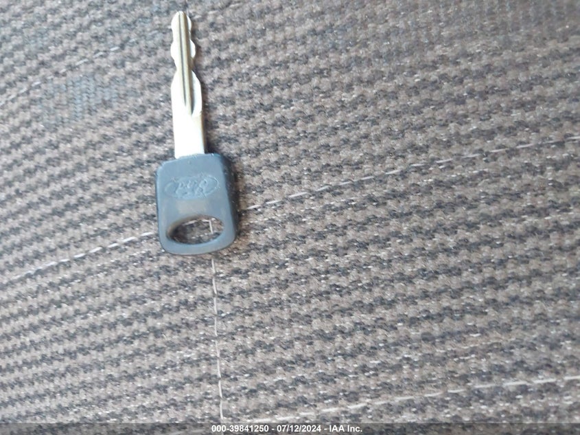 1996 Ford F250 VIN: 2FTHF25HXTCA55015 Lot: 39841250