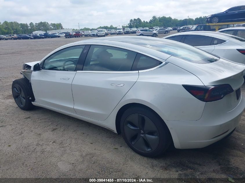 2019 Tesla Model 3 Long Range/Performance VIN: 5YJ3E1EB1KF515771 Lot: 39841455