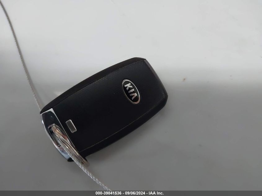 KNDJN2A25G7325648 2016 Kia Soul