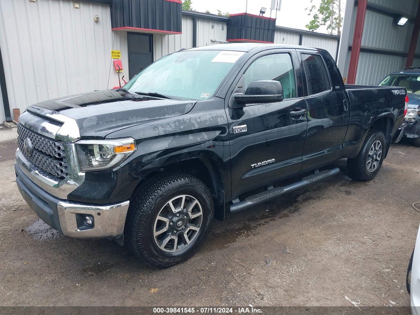 2018 TOYOTA TUNDRA SR5 5.7L V8 - 5TFUY5F14JX698595