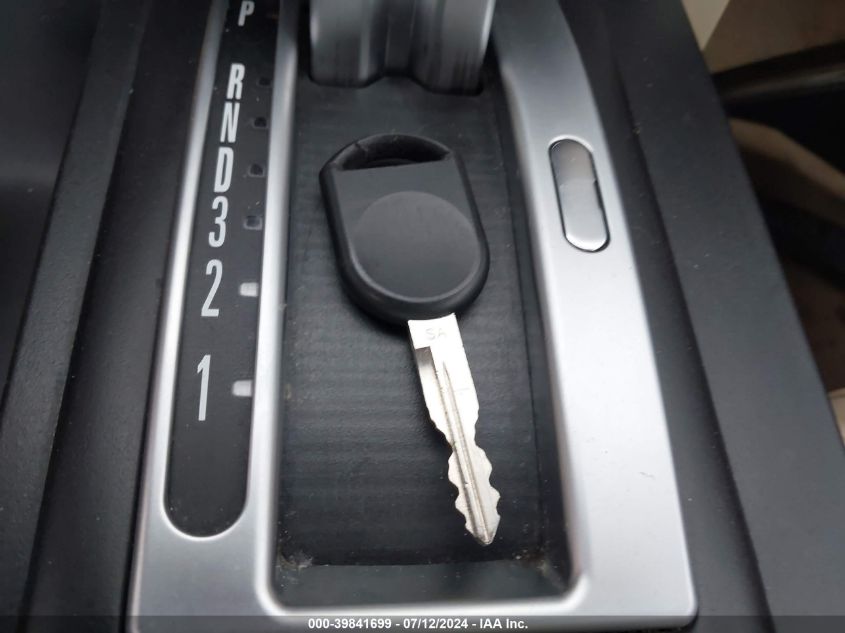 2007 Ford Mustang VIN: 1ZVFT80NX75261030 Lot: 39841699