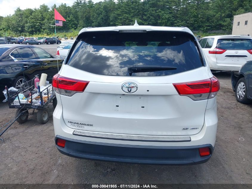 2018 Toyota Highlander Se VIN: 5TDJZRFH8JS802144 Lot: 39841985