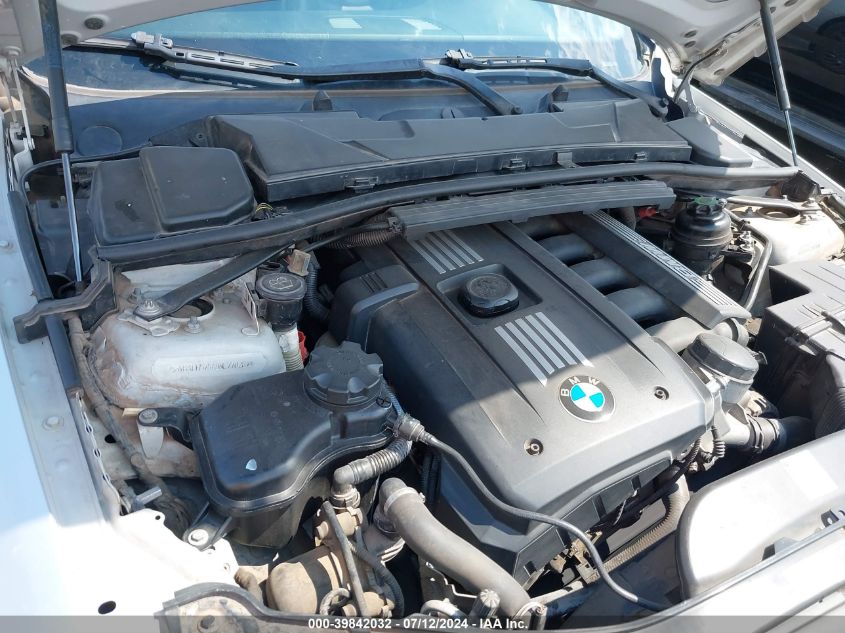 2009 BMW 328I VIN: WBAPH57549NL77028 Lot: 39842032