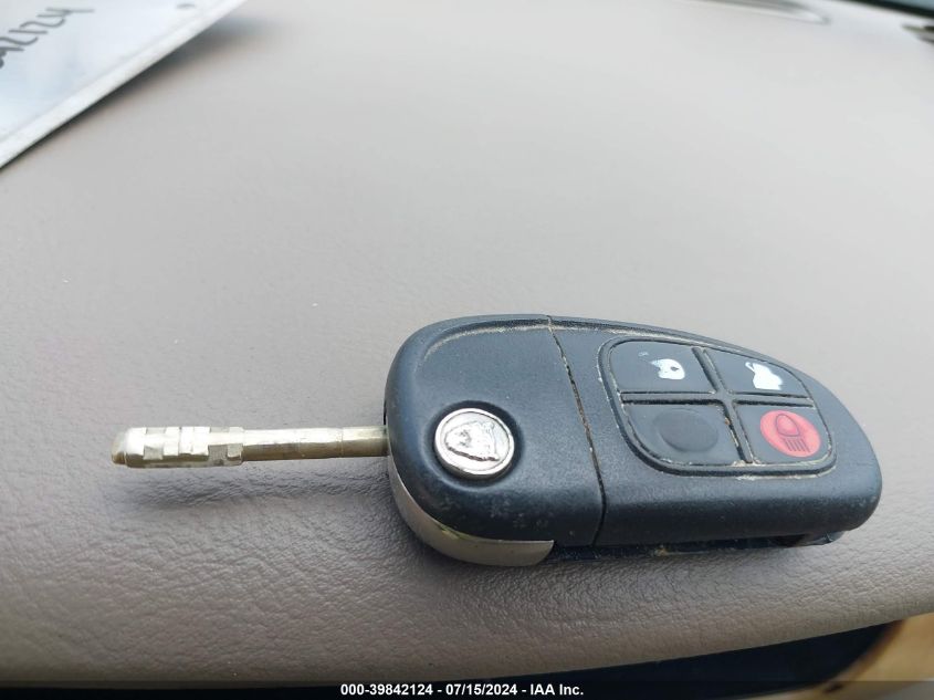 2002 Jaguar X-Type 2.5L VIN: SAJEA51D42XC40605 Lot: 39842124