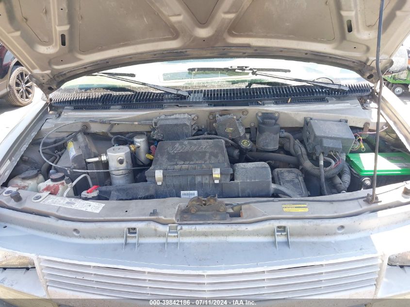 2001 Chevrolet Astro VIN: 1GCDL19W21B136500 Lot: 39842186