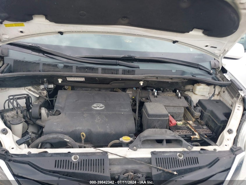 2012 Toyota Sienna Le V6 8 Passenger VIN: 5TDKK3DC1CS274723 Lot: 39842342