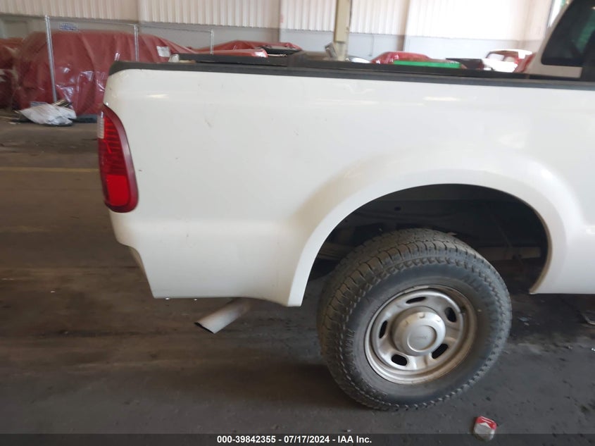 2010 Ford F-250 Super Duty VIN: 1FTNF2B54AEB14354 Lot: 39842355