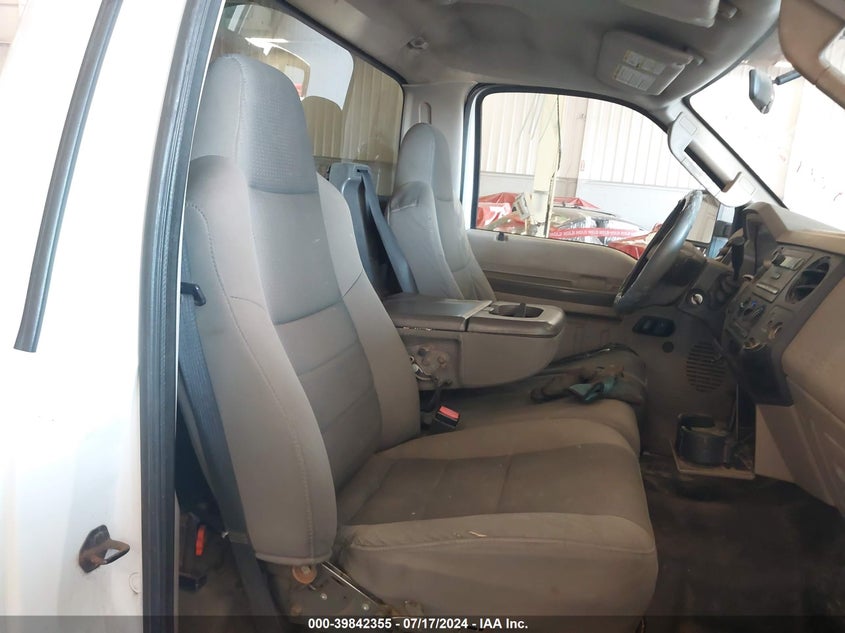 2010 Ford F-250 Super Duty VIN: 1FTNF2B54AEB14354 Lot: 39842355