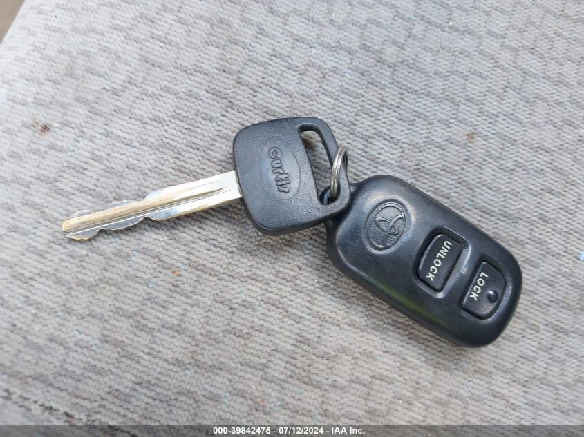 2004 Toyota Corolla Le VIN: 2T1BR32E54C290465 Lot: 39842475