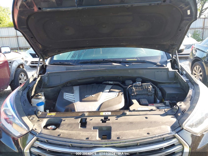 2017 Hyundai Santa Fe Se VIN: KM8SMDHF1HU207820 Lot: 39842476