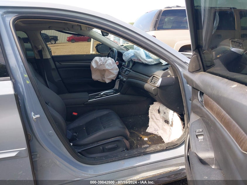 VIN 1HGCV2F93NA011092 2022 HONDA ACCORD TOURING
