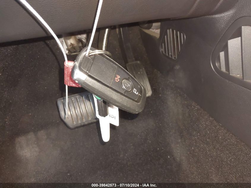 2020 Ford Edge Sel VIN: 2FMPK3J9XLBA73821 Lot: 39842573