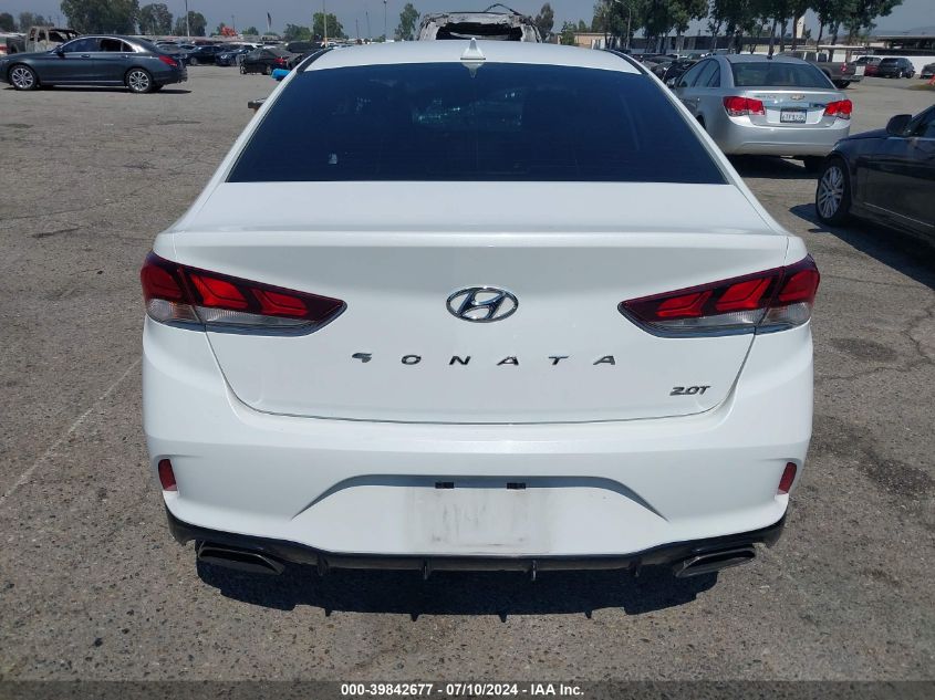 2018 Hyundai Sonata Sport 2.0T VIN: 5NPE34AB4JH659515 Lot: 39842677