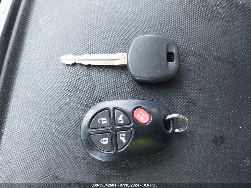 2014 Toyota Sienna Le 7 Passenger VIN: 5TDJK3DC9ES073344 Lot: 39842681