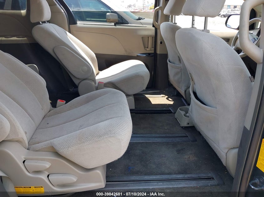 2014 Toyota Sienna Le 7 Passenger VIN: 5TDJK3DC9ES073344 Lot: 39842681