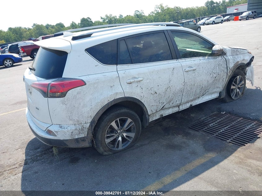 2018 TOYOTA RAV4 XLE - JTMWFREV6JD122051