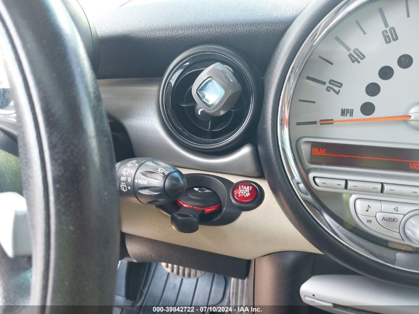 2010 Mini Cooper S Clubman VIN: WMWMM3C54ATP94772 Lot: 39842722