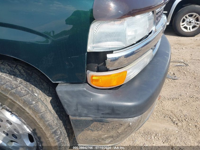 2004 Chevrolet Suburban K1500 VIN: 3GNFK16Z54G129277 Lot: 39842766