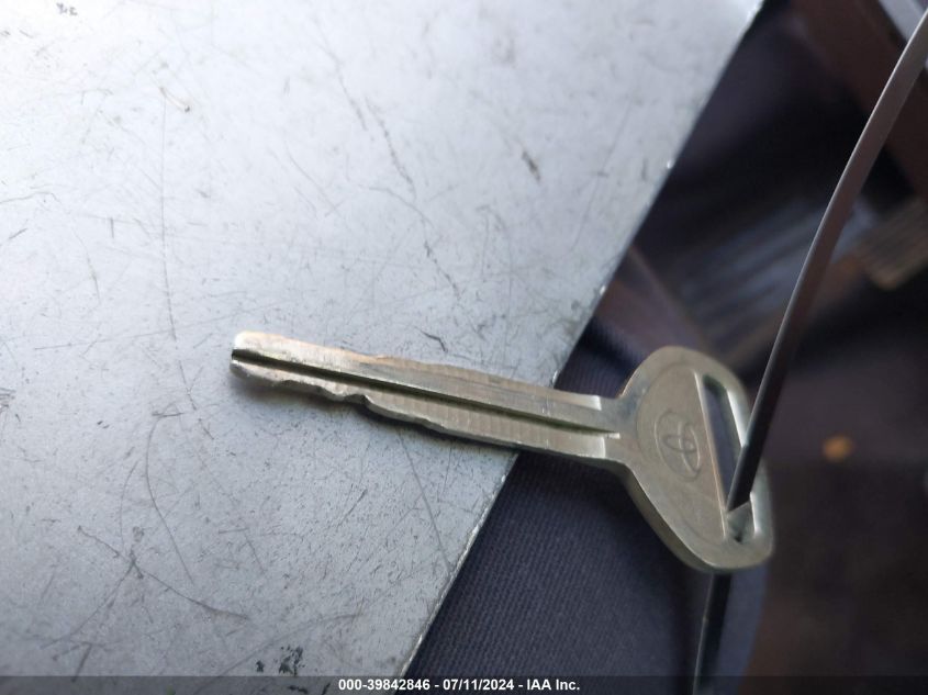 1995 Toyota Camry Le VIN: 4T1GK12E6SU069208 Lot: 39842846