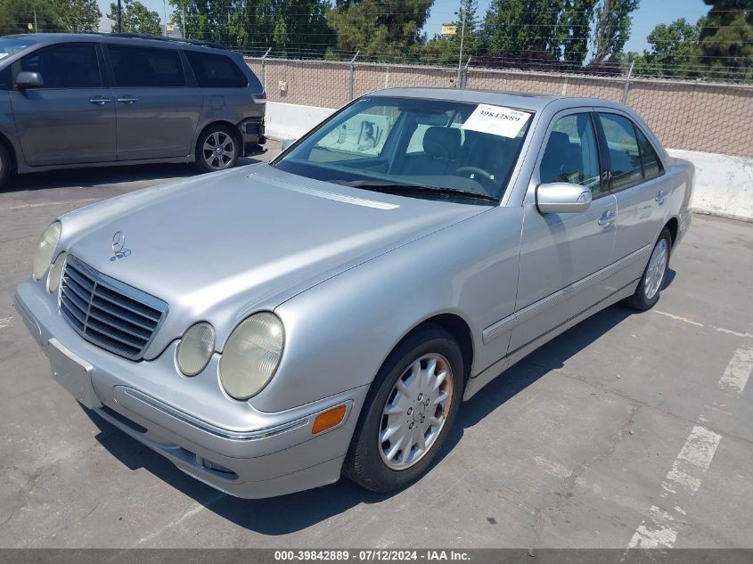 WDBJF65J41B318828 2001 Mercedes-Benz E 320