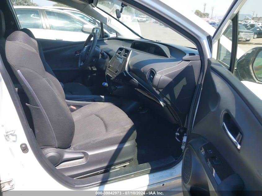 VIN JTDKARFU2K3099166 2019 TOYOTA PRIUS LE