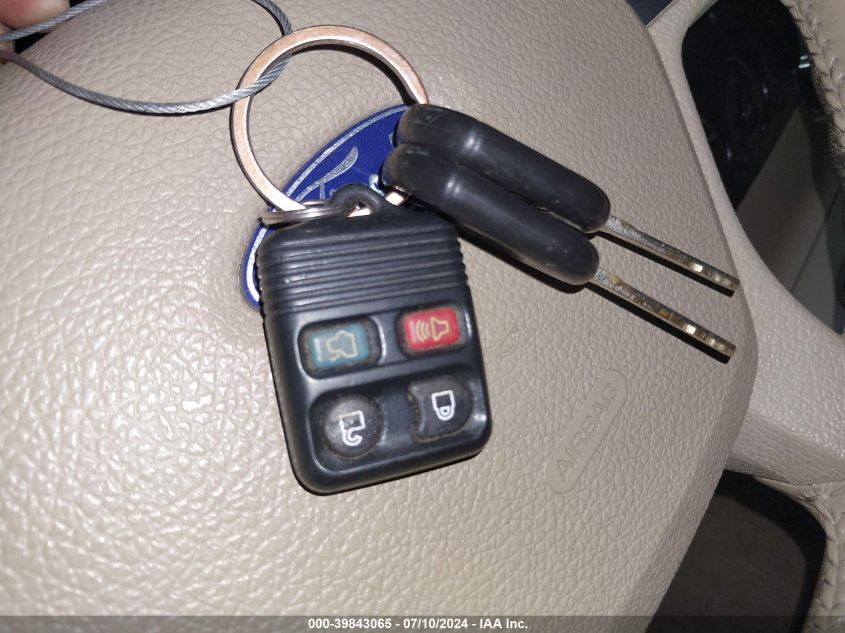 2006 Ford Explorer Xlt VIN: 1FMEU63866ZA16153 Lot: 39843065