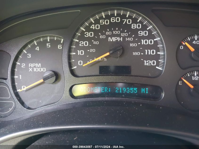 2005 Chevrolet Suburban 1500 Lt VIN: 3GNFK16Z95G216682 Lot: 39843087