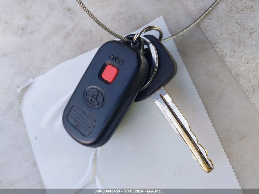 2003 Toyota Camry Se VIN: JTDBE32K330169766 Lot: 39843459