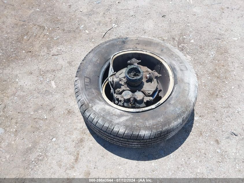 2013 Chevrolet Tahoe Lt VIN: 1GNSKBE01DR192755 Lot: 39843544